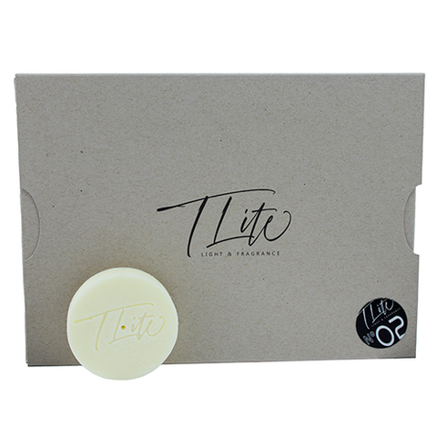 T Lite N° 02 | Blaue Kiefer